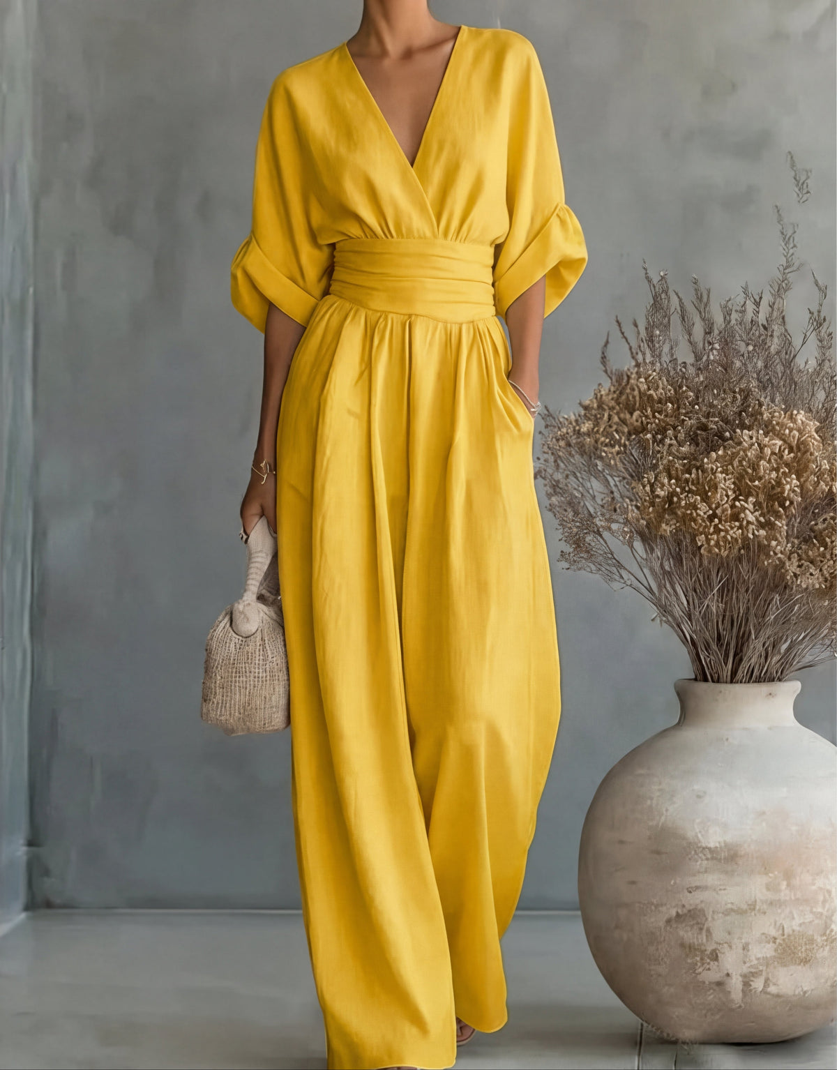Elisa | Mono Elegante Fluido con Escote en V