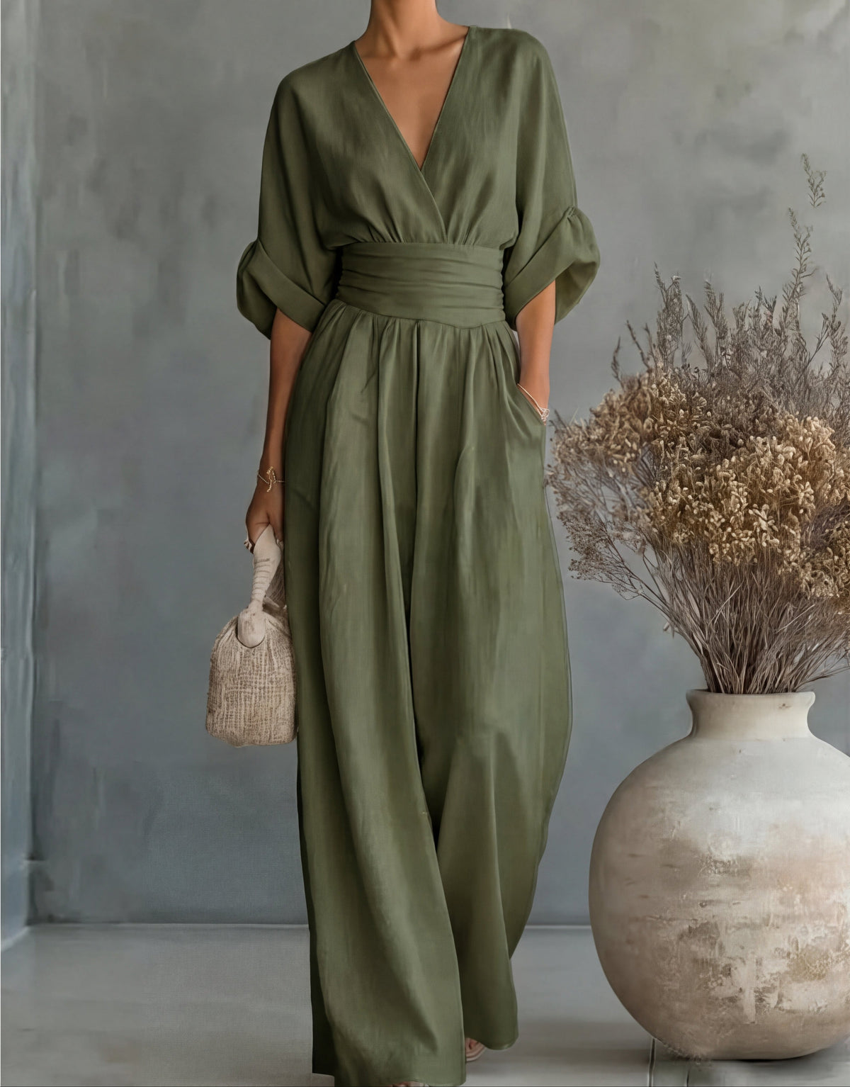 Elisa | Mono Elegante Fluido con Escote en V